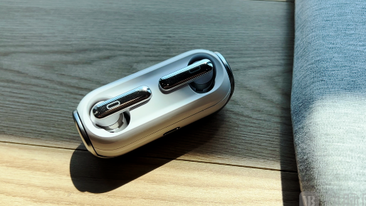 【資訊前沿】全球首款入耳式腦電耳機(jī)！腦韻科技完成千萬級天使輪融資-江蘇網(wǎng)站制作